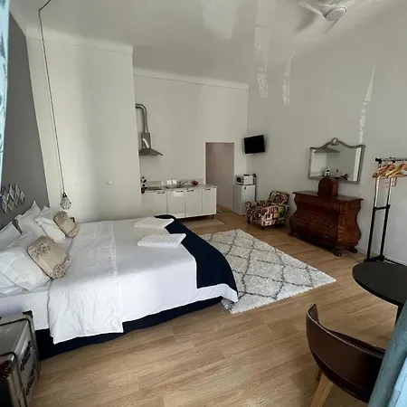 Гостьовий будинок Old Town Lx Лісабон