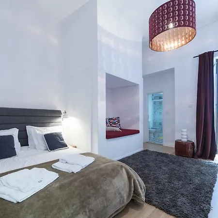 Old Town Lx Лісабон