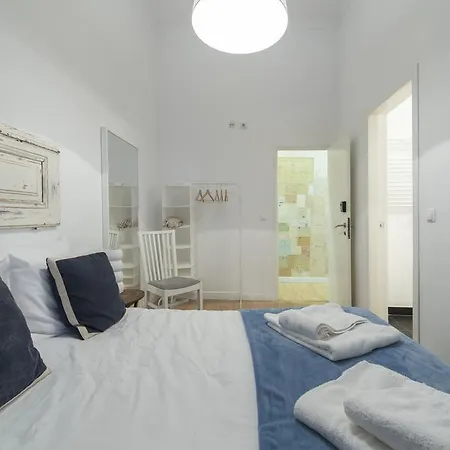 Old Town Lx Гостьовий будинок 3*